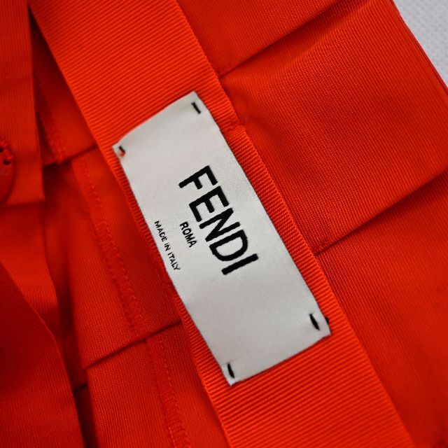 FENDI(フェンディ)の★FENDI★現行タグ★ベルト付★プリーツ★アシンメトリー★ロングスカート レディースのスカート(ロングスカート)の商品写真