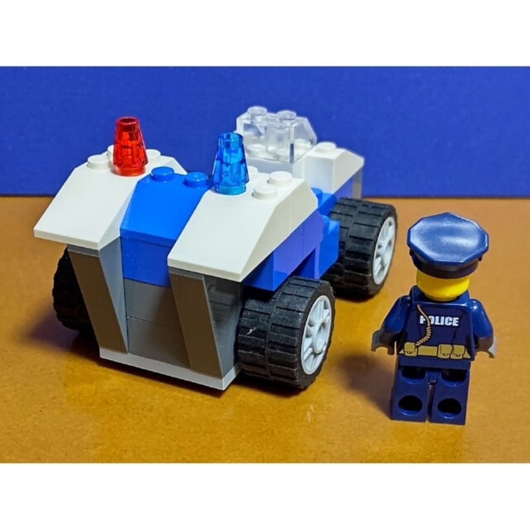 Lego(レゴ)のレゴ★シティ ポリスバギー＆警官ミニフィグ 美品 非売品 激レア 残少 エンタメ/ホビーのおもちゃ/ぬいぐるみ(模型/プラモデル)の商品写真