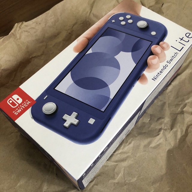 Nintendo Switch - Nintendo Switch LITE ブルー 本体の通販 by くろ's