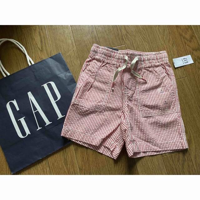 babyGAP(ベビーギャップ)の新品未使用★GAPギャップストライププルオンショーツハーフパンツ100ピンク キッズ/ベビー/マタニティのキッズ服男の子用(90cm~)(パンツ/スパッツ)の商品写真