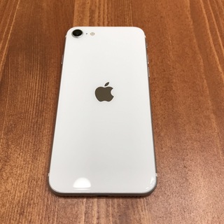 アップル(Apple)のiPhone SE 第2世代 (SE2) ホワイト 128GB ジャンク品(スマートフォン本体)