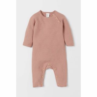 エイチアンドエム(H&M)のH&M ロンパース　オールインワン　ピンク　ピンクベージュ(ロンパース)