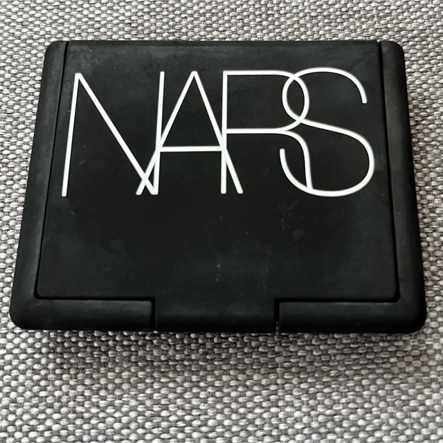 NARS(ナーズ)のNARS ナーズ　ブラッシュ　4011N みち0419様専用 コスメ/美容のベースメイク/化粧品(フェイスカラー)の商品写真