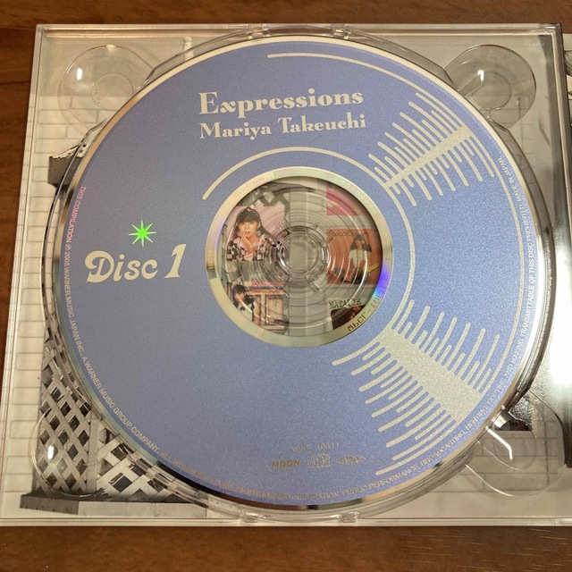 Expressions 初回限定版 エンタメ/ホビーのCD(ポップス/ロック(邦楽))の商品写真