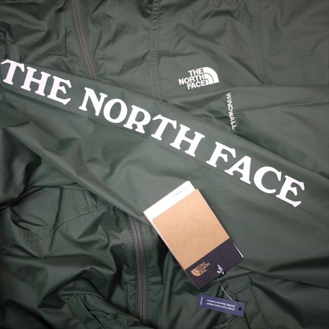 THE NORTH FACE(ザノースフェイス)のUSA限定新品ノースフェイスWINDWALLウインドパーカージャケット(L) メンズのジャケット/アウター(その他)の商品写真