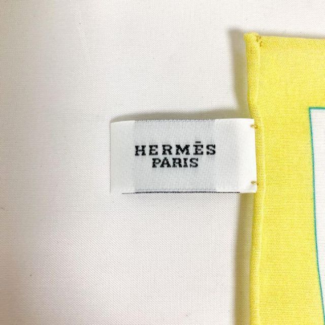 未使用タグ付き　HERMES エルメス　ハンカチ　チーフ　箱付き　ロゴ刺繍