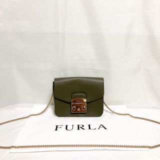 フルラ(Furla)の美品 FURLA フルラ　メトロポリス　チェーン ショルダーバッグ　カーキ(ショルダーバッグ)