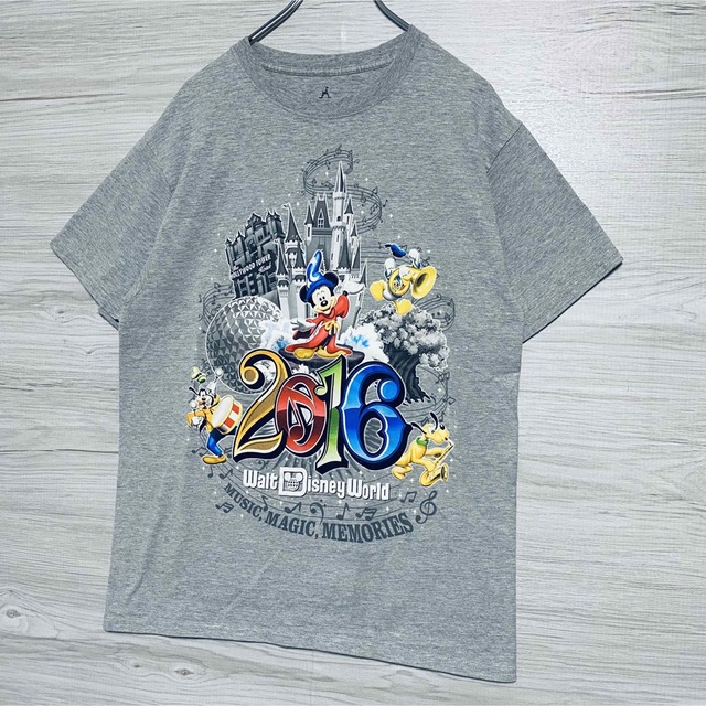 Disney(ディズニー)の【入手困難】Disney ディズニー　Tシャツ　キャラクター　一点物　海外輸入 メンズのトップス(Tシャツ/カットソー(半袖/袖なし))の商品写真