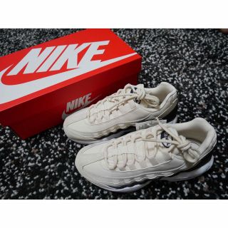 ナイキ(NIKE)のNIKE AIRMAX 95 エアマックス ライトクリーム ベージュ(スニーカー)