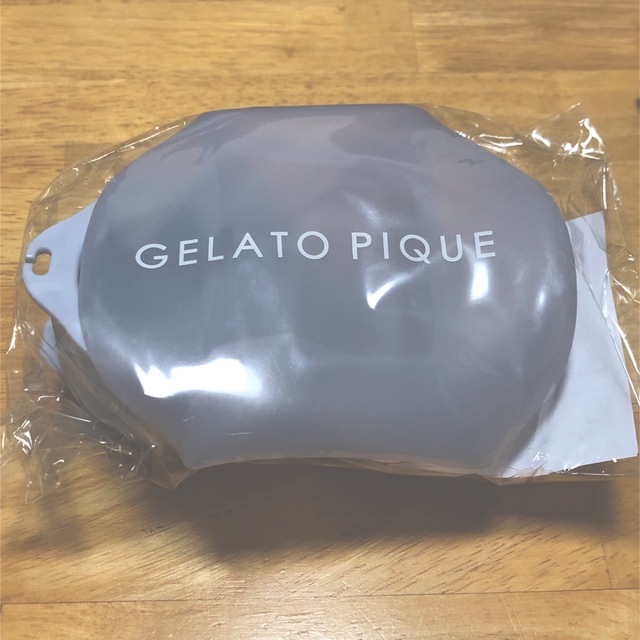 gelato pique(ジェラートピケ)の【新品未開封】シリコンボトル エンタメ/ホビーのエンタメ その他(その他)の商品写真