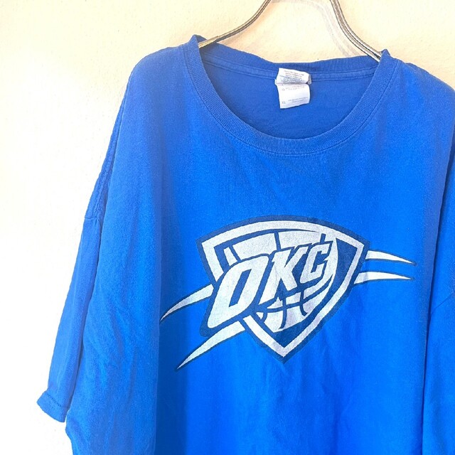 GILDAN(ギルタン)のGILDAN　ブルーＴシャツ　プリントTシャツ　バスケットボール メンズのトップス(Tシャツ/カットソー(半袖/袖なし))の商品写真