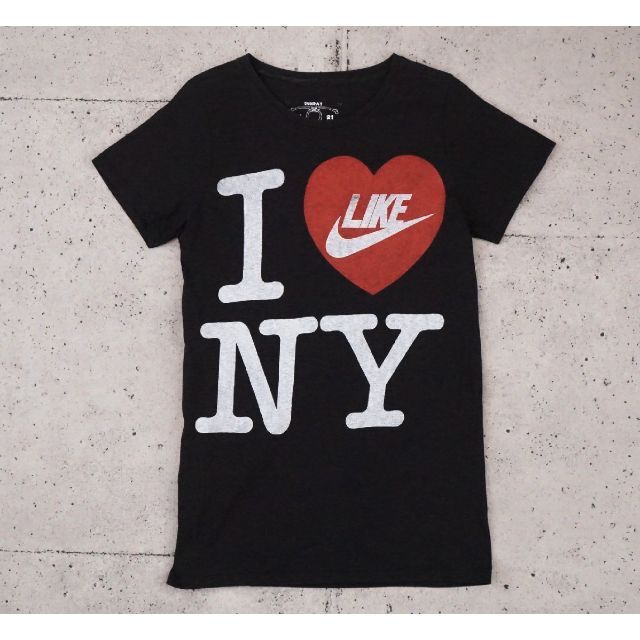 N°21(ヌメロヴェントゥーノ)のN°21 ヌメロ ヴェントゥーノ I LIKE NY 半袖  Tシャツ XS レディースのトップス(Tシャツ(半袖/袖なし))の商品写真