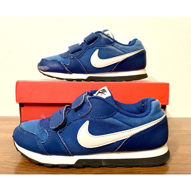 NIKE(ナイキ)のNIKE MD RUNNER 2 PSV ナイキ MD ランナー 2 18cm キッズ/ベビー/マタニティのキッズ靴/シューズ(15cm~)(スニーカー)の商品写真