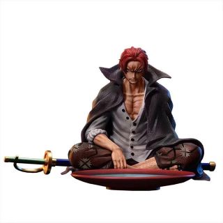 ONE PIECEシャンクス海外版フィギュアの通販 by きっし's shop