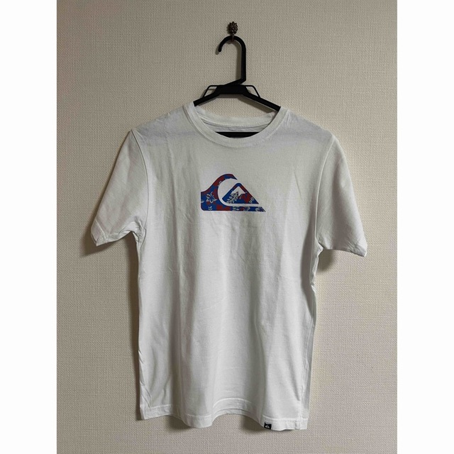 QUIKSILVER(クイックシルバー)のQUIKSILVER クイックシルバー　Tシャツ メンズのトップス(Tシャツ/カットソー(半袖/袖なし))の商品写真