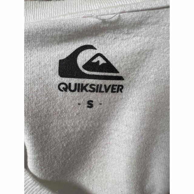 QUIKSILVER(クイックシルバー)のQUIKSILVER クイックシルバー　Tシャツ メンズのトップス(Tシャツ/カットソー(半袖/袖なし))の商品写真