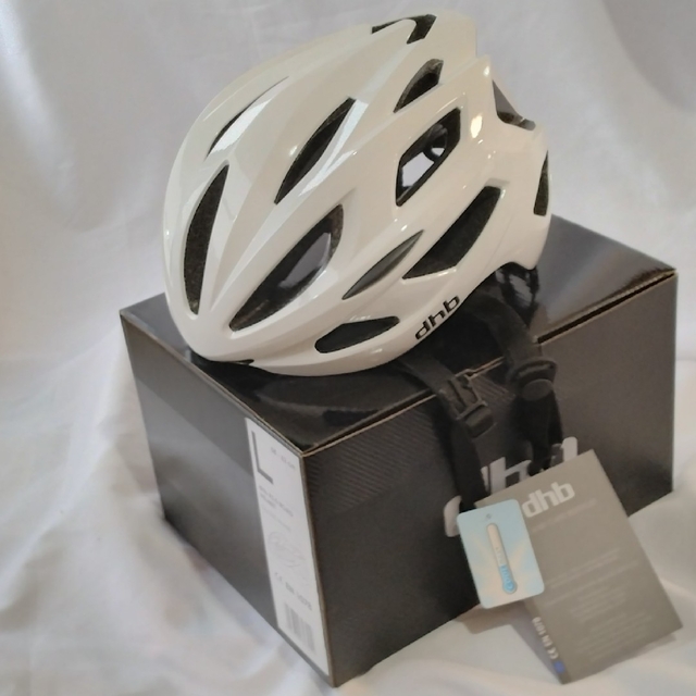 dhb　R3.0 ロードヘルメットカスク