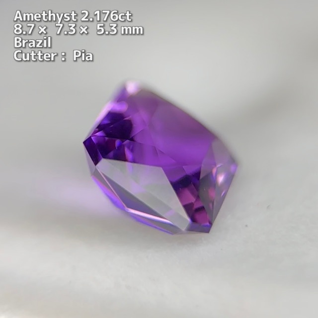 ヤフオクへ移動→両面オモテ！こだわりの詰まったアメジスト2.176ct レディースのアクセサリー(その他)の商品写真