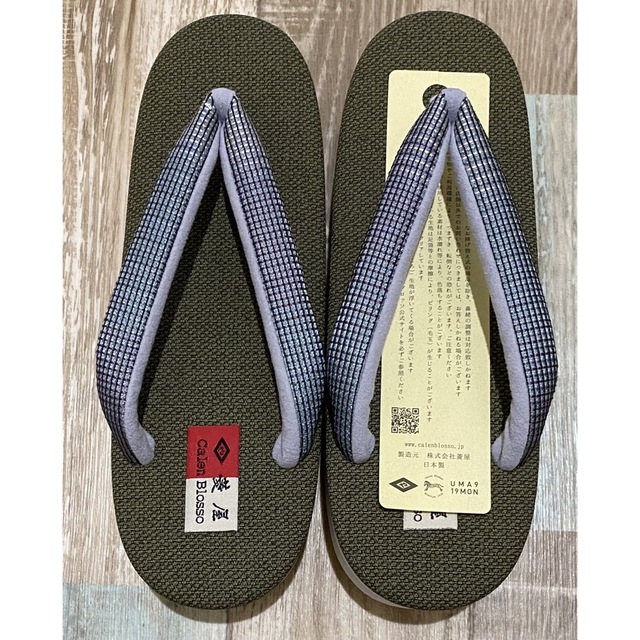 【週末限定セール】3 カレンブロッソ　カフェ草履　Mサイズ　未使用新品靴/シューズ