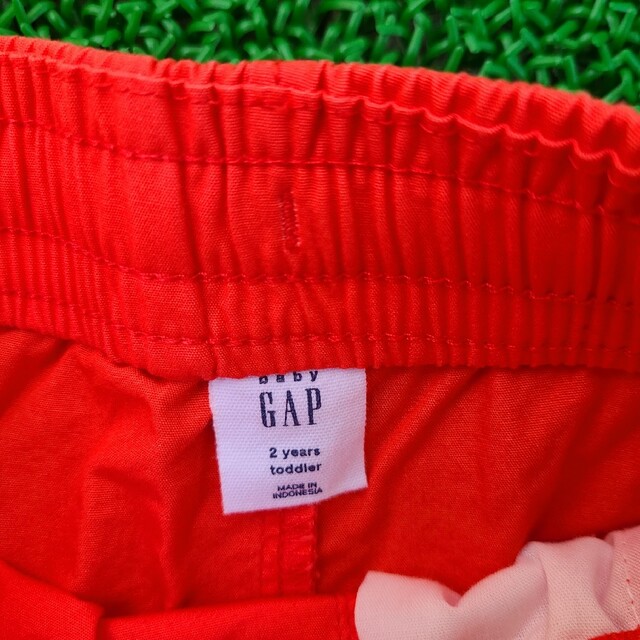 babyGAP(ベビーギャップ)のBabyGap ベビーギャップ ショートパンツ ズボン ハーフパンツ 90cm キッズ/ベビー/マタニティのキッズ服男の子用(90cm~)(パンツ/スパッツ)の商品写真