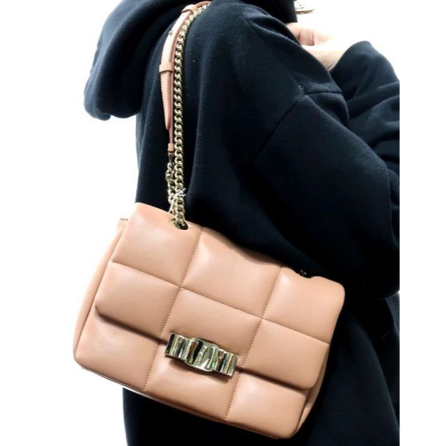 Ferragamo - 定価25万 美品 フェラガモ ヴァラ チェーン ショルダー