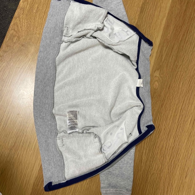 babyGAP(ベビーギャップ)のbaby GAP ジャンパー　90cm キッズ/ベビー/マタニティのキッズ服男の子用(90cm~)(ジャケット/上着)の商品写真