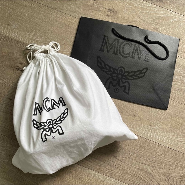 MCM - 美品 MCM リュック スモール ベージュの通販 by