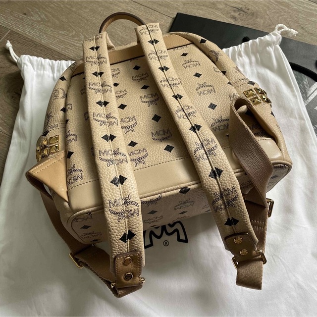 MCM - 美品 MCM リュック スモール ベージュの通販 by