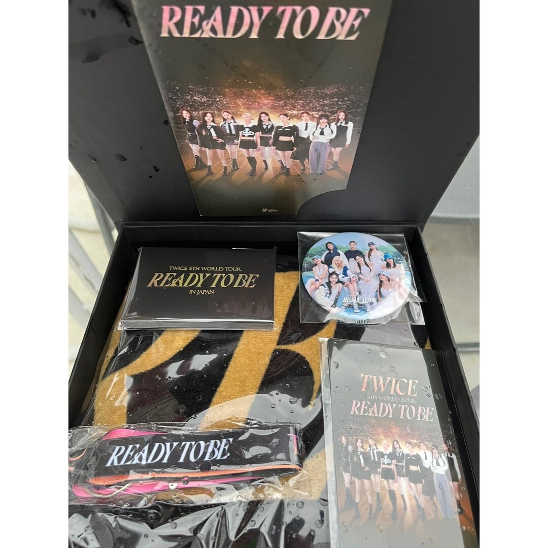 TWICE(トゥワイス)のtwice アップグレード Rady to be スタジアム エンタメ/ホビーのCD(K-POP/アジア)の商品写真