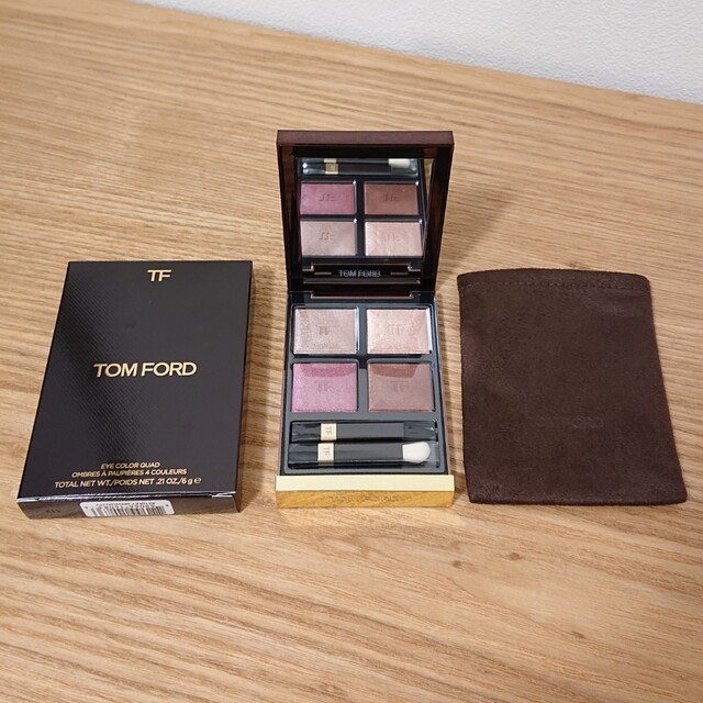 TOM FORD BEAUTY(トムフォードビューティ)の☆トムフォード☆ アイカラークォード 42A ヘイズィ センシュアリティ コスメ/美容のベースメイク/化粧品(アイシャドウ)の商品写真