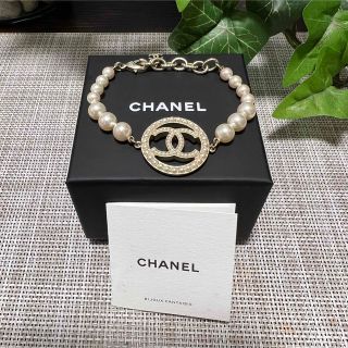 シャネル(CHANEL)のCHANEL シャネル ブレスレット ゴールド パール 未使用 箱付き(ブレスレット/バングル)