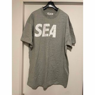 ウィンダンシー(WIND AND SEA)のWINDANDSEA ロゴＴ　グレーXL(Tシャツ/カットソー(半袖/袖なし))