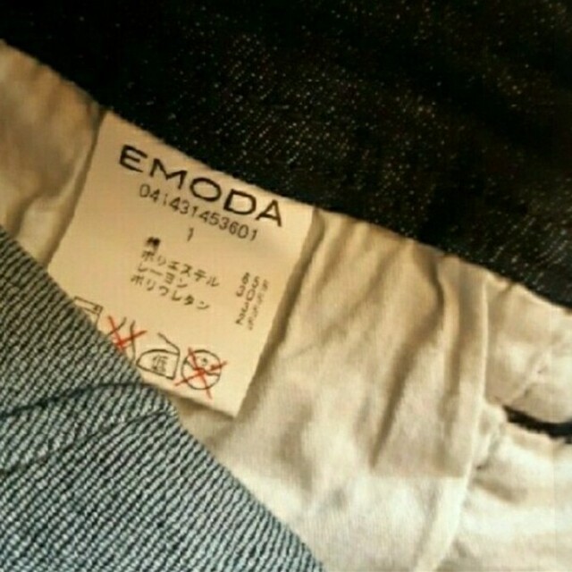 EMODA(エモダ)のEMODA エモダ  デニム　ショートパンツ　パンツ　デニムパンツ レディースのパンツ(ショートパンツ)の商品写真