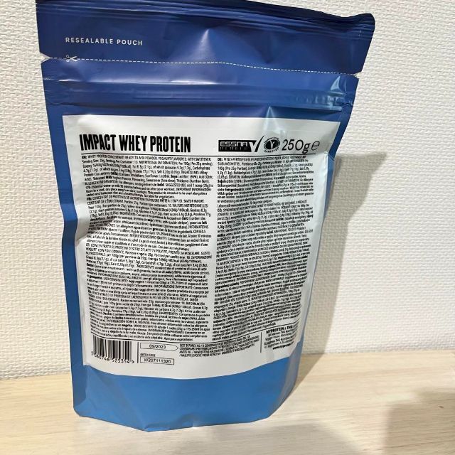 MYPROTEIN(マイプロテイン)のセール　新品　マイプロテイン マイプロ ホエイプロテイン ヨーグルト 250g スポーツ/アウトドアのトレーニング/エクササイズ(トレーニング用品)の商品写真