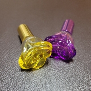 アトマイザー　推し活　推しカラー　黄　イエロー　紫　パープル　香水　メイク用品(ボトル・ケース・携帯小物)