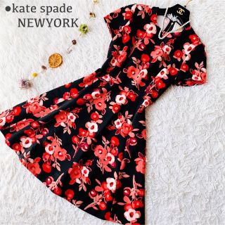 ケイトスペードニューヨーク(kate spade new york)の美品 ケイトスペード 総柄 花柄 美ライン フレア ひざ丈 ワンピース(ひざ丈ワンピース)