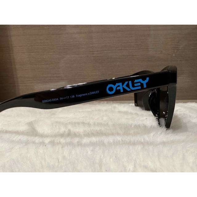 Oakley(オークリー)の★OAKLEY × Fragment Frogskins オークリー　サングラス メンズのファッション小物(サングラス/メガネ)の商品写真