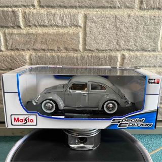 フォルクスワーゲン(Volkswagen)の新品1/18Maisto1955 Volkswagen Kafer-Beetle(ミニカー)