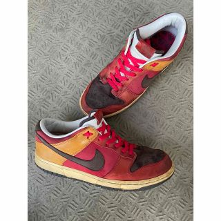 レア NIKE dunk low カージナル レッドの通販 by くま|ラクマ
