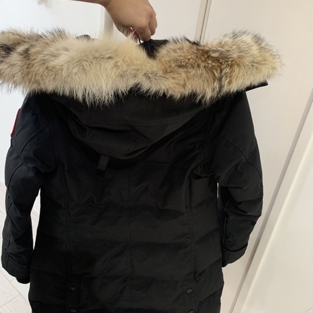 CANADA GOOSE(カナダグース)のカナダグース　レディース　アウター レディースのジャケット/アウター(ダウンジャケット)の商品写真