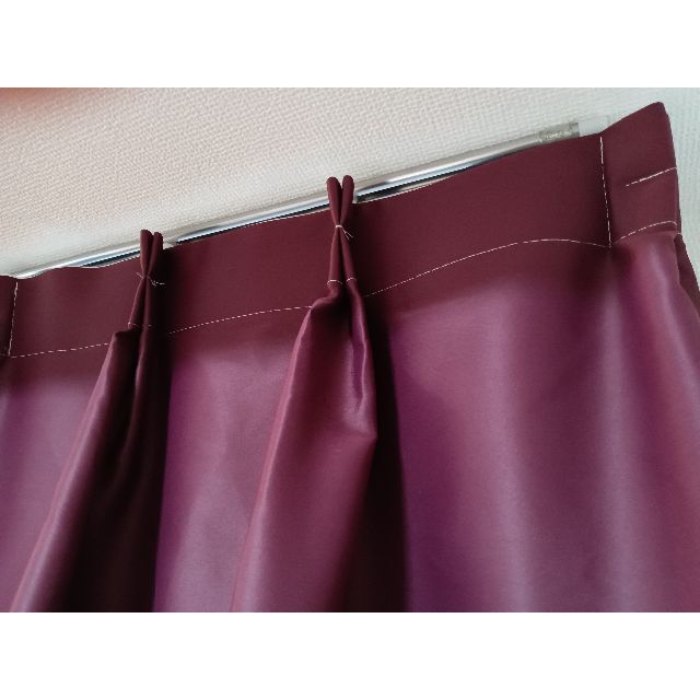 遮光カーテン１枚 ボルドー 赤紫 バーガンディ バルコニー ベランダ １面採光 インテリア/住まい/日用品のカーテン/ブラインド(カーテン)の商品写真