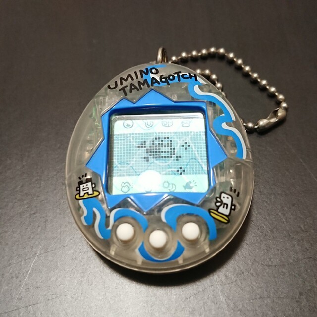 海で発見!たまごっち TAMAGOTCH バンダイ BANDAI スケルトン-