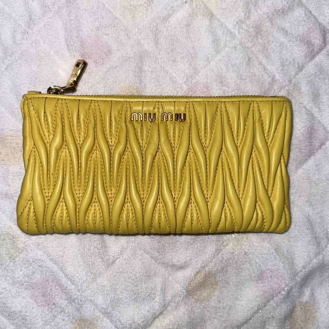 miumiu(ミュウミュウ)のmiumiu 財布 レディースのファッション小物(財布)の商品写真