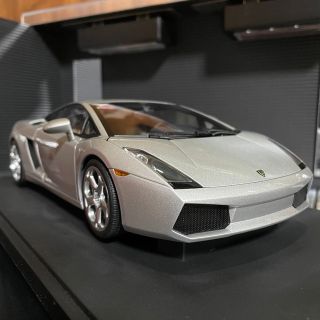 未展示品 オートアート1/18 ランボルギーニ ガヤルド 2003