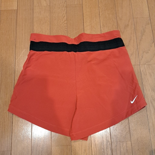 NIKE(ナイキ)のNIKE (ナイキ)  ショートパンツ  テニスウェア  大阪なおみ レディースのパンツ(ショートパンツ)の商品写真