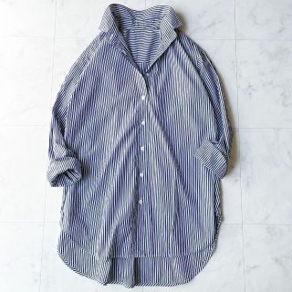 アパルトモンドゥーズィエムクラス(L'Appartement DEUXIEME CLASSE)の極美品✨アパルトモン New A Line Shirts ブルーストライプ柄(シャツ/ブラウス(長袖/七分))