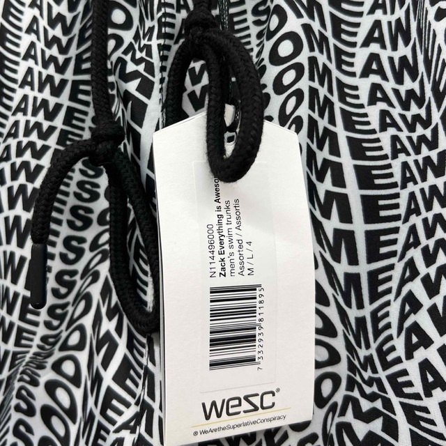 WeSC(ウィーエスシー)の【新品】WeSC ウィーエスシー 水着　サイズM メンズの水着/浴衣(水着)の商品写真