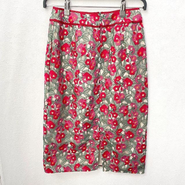 豪華 総刺繍 トッカ TOCCA 花柄 タイト 膝丈スカート レッド S相当