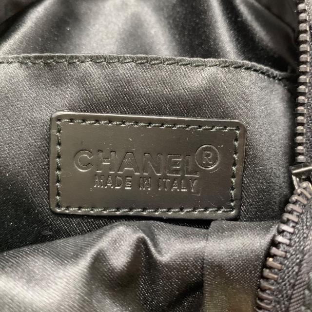 CHANEL(シャネル)のシャネル ポーチ ニュートラベルライン 黒 レディースのファッション小物(ポーチ)の商品写真