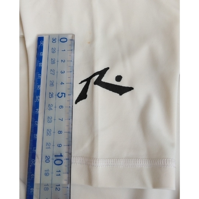 RUSTY(ラスティ)のラスティ　メンズラッシュガード　Mサイズ メンズのトップス(Tシャツ/カットソー(半袖/袖なし))の商品写真